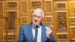 Le sénateur Gérard Lahellec demande une loi pour remédier aux inégalités du Ségur