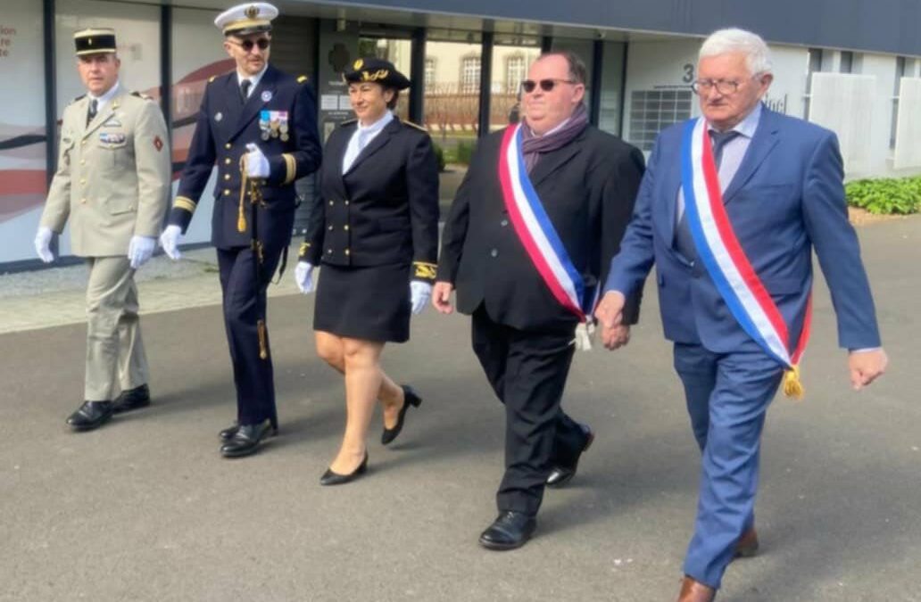 À la cérémonie de remise des insignes et des brevets aux stagiaires du cycle 2024/2025 de la Préparation Militaire Marine
