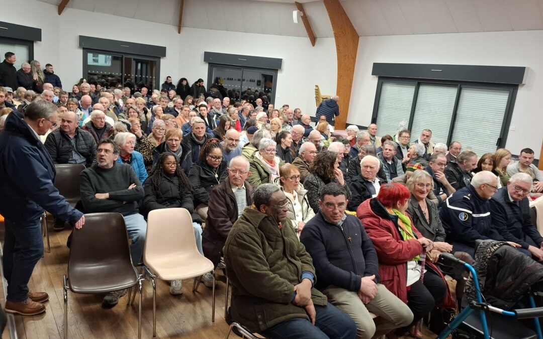À la Commune de Plélauff à l’invitation de Bernard Rohou pour ses derniers vœux à la population