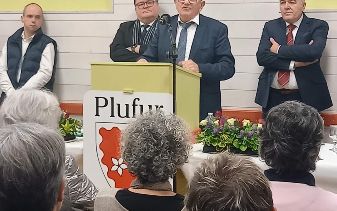 Aux voeux de Plufur !